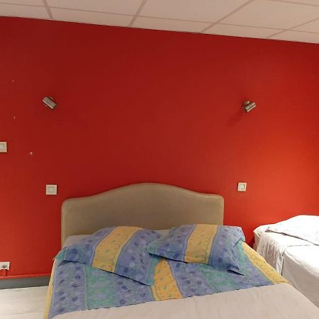 Le Fecamps Hotel Bolbec Exterior photo