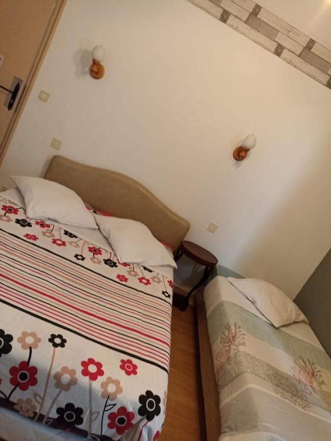 Le Fecamps Hotel Bolbec Exterior photo